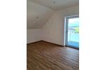 Dachgeschoßwohnung Mengkofen - 3 Zimmer, 80 m&sup2;, 815&euro; | Angebot:26042526