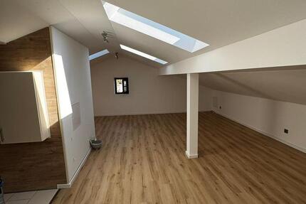 Wohnung Mengkofen - 1 Zimmer, 65 m&sup2;, 800&euro; | Angebot:26048588