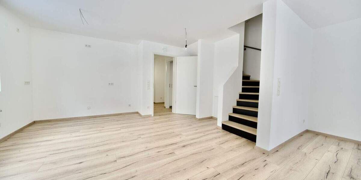 Doppelhaushälfte Landshut Schönbrunn - 6 Zimmer, 159 m&sup2;, 679.000&euro; | Angebot:25675062