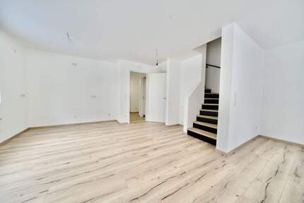 Haus Landshut Schönbrunn - 6 Zimmer, 159 m&sup2;, 679.000&euro; | Angebot:25675062