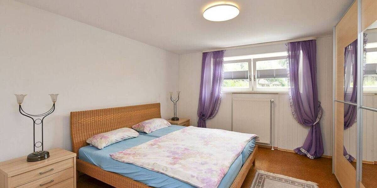 Einfamilienhaus Landshut Achdorf - 7 Zimmer, 350 m&sup2;, 1.150.000&euro; | Angebot:25743789
