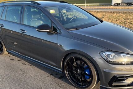 VW Golf 98.500 km 26.890 &euro; Neufahrn 84088