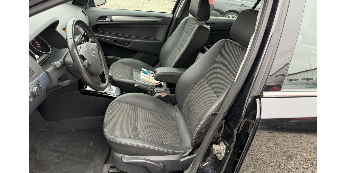 Opel Astra 1.6i 1.Hand Automatik Teilleder Xenon AHK 66.700 km 4.900 &euro; Altdorf 84032