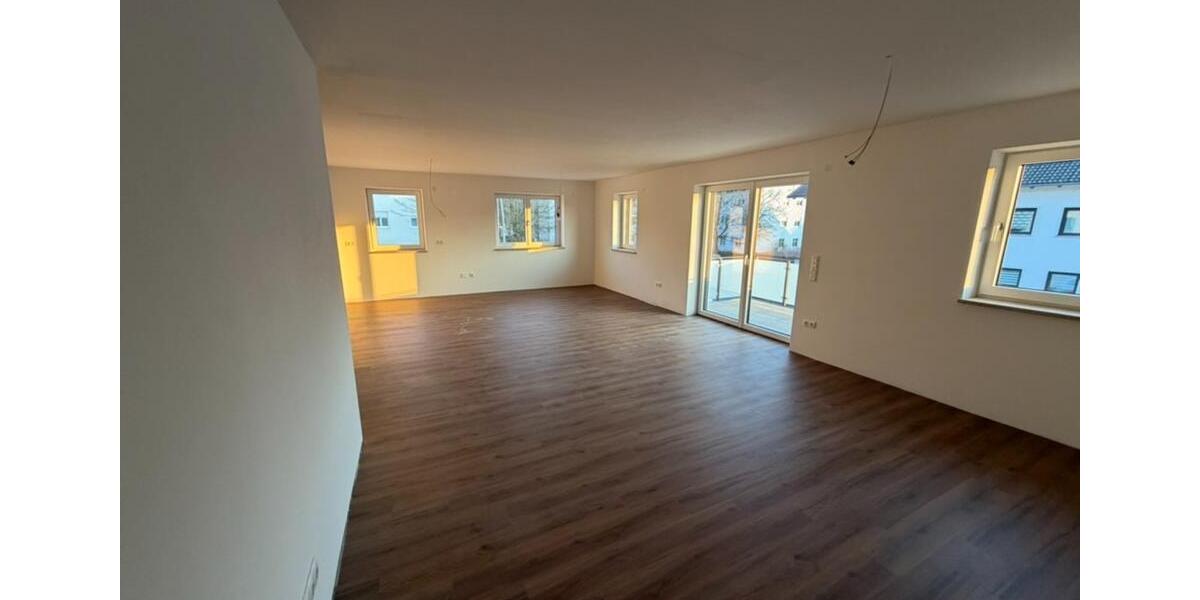 Etagenwohnung Dingolfing - 3.5 Zimmer, 99 m&sup2;, 1.150&euro; | Angebot:25860462