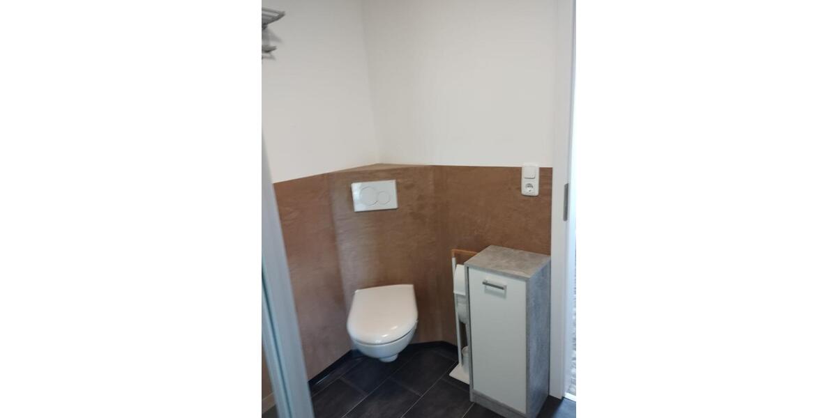 Dachgeschoßwohnung Essenbach - 1 Zimmer, 60 m&sup2;, 500&euro; | Angebot:25296178