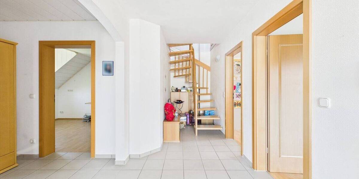 Doppelhaushälfte Altdorf Pfettrach - 6 Zimmer, 155 m&sup2;, 635.000&euro; | Angebot:25695135