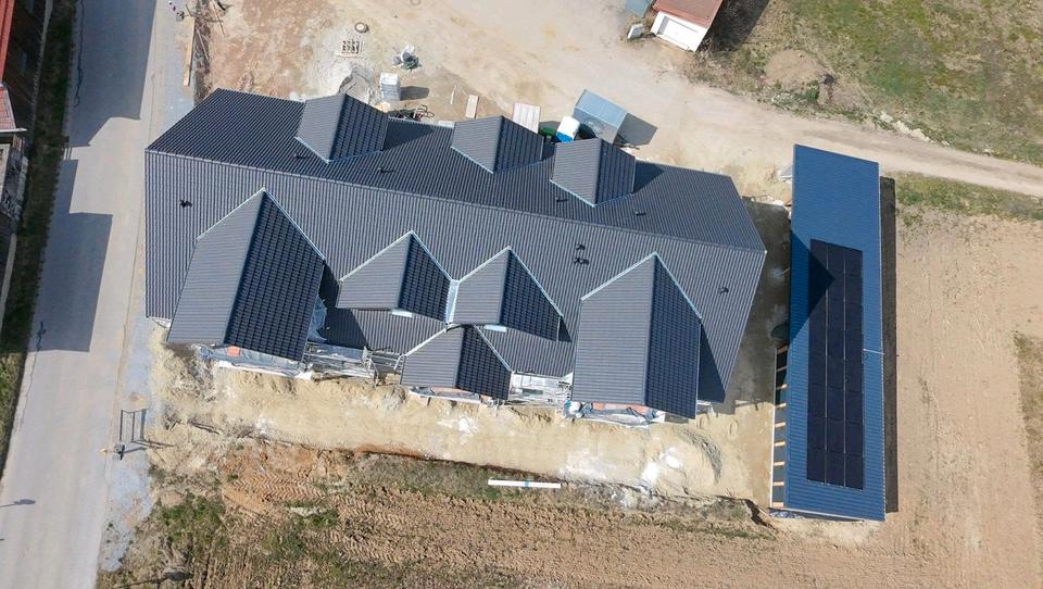 Dachgeschoßwohnung Niederviehbach - 3 Zimmer, 83 m&sup2;, 1.020&euro; | Angebot:25959653