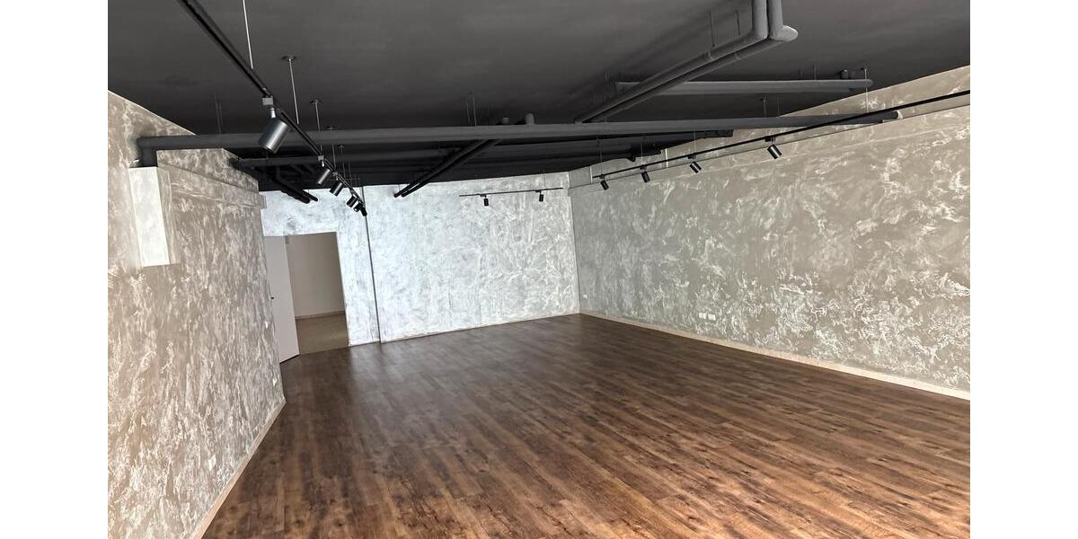 Gewerbeobjekt Essenbach - 1.100&euro; | Angebot:25380983