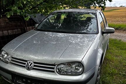 VW Golf 214.426 km 950 &euro; Kumhausen 84036