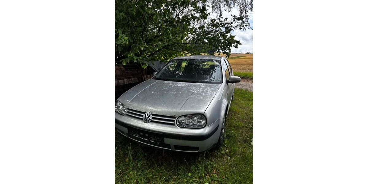 VW Golf 214.426 km 950 &euro; Kumhausen 84036