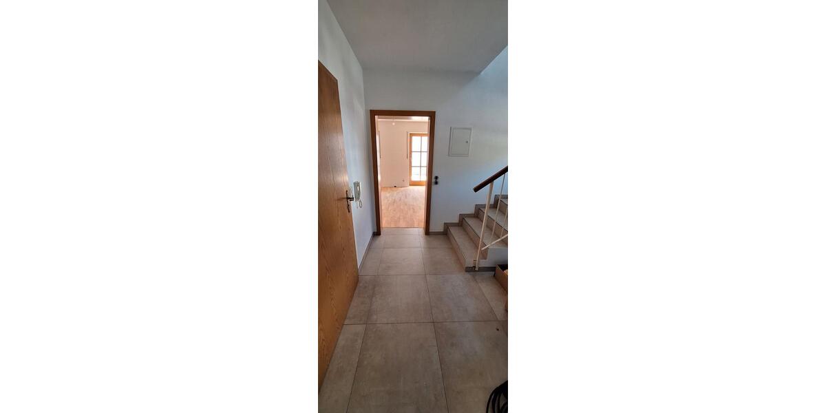 Maisonettenwohnung Gammelsdorf - 3 Zimmer, 80 m&sup2;, 980&euro; | Angebot:27607716