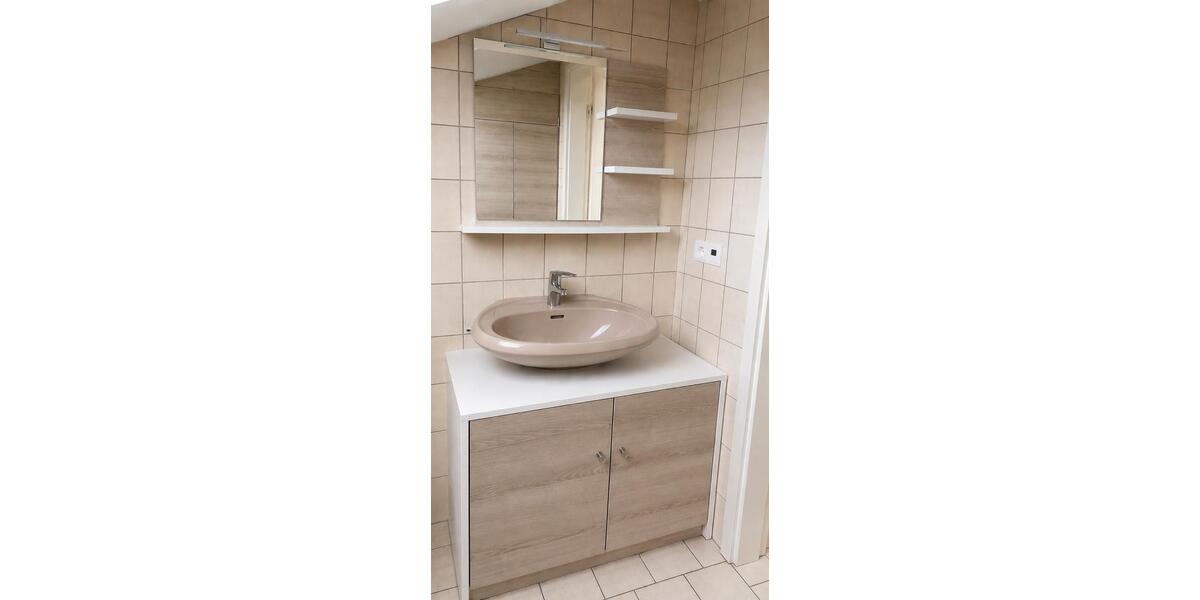Dachgeschoßwohnung Berglern - 2 Zimmer, 50 m&sup2;, 970&euro; | Angebot:26638662