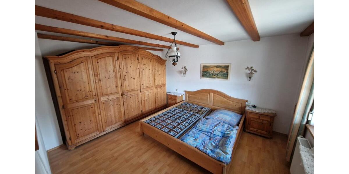 Mehrfamilienhaus, Wohnhaus Langenpreising - 6 Zimmer, 190 m&sup2;, 4.500&euro; | Angebot:26652340