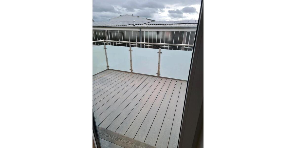 Etagenwohnung Mengkofen - 3 Zimmer, 89 m&sup2;, 925&euro; | Angebot:25790629