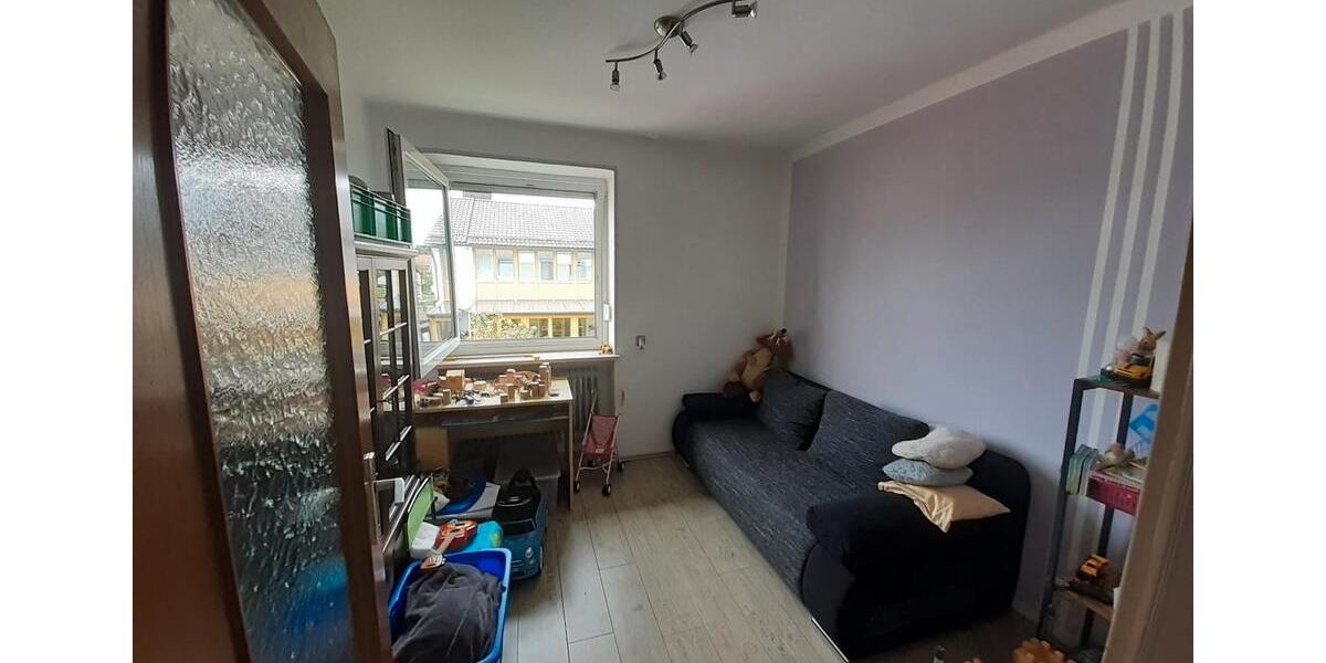 Etagenwohnung Ergolding - 4 Zimmer, 106 m&sup2;, 950&euro; | Angebot:26007890