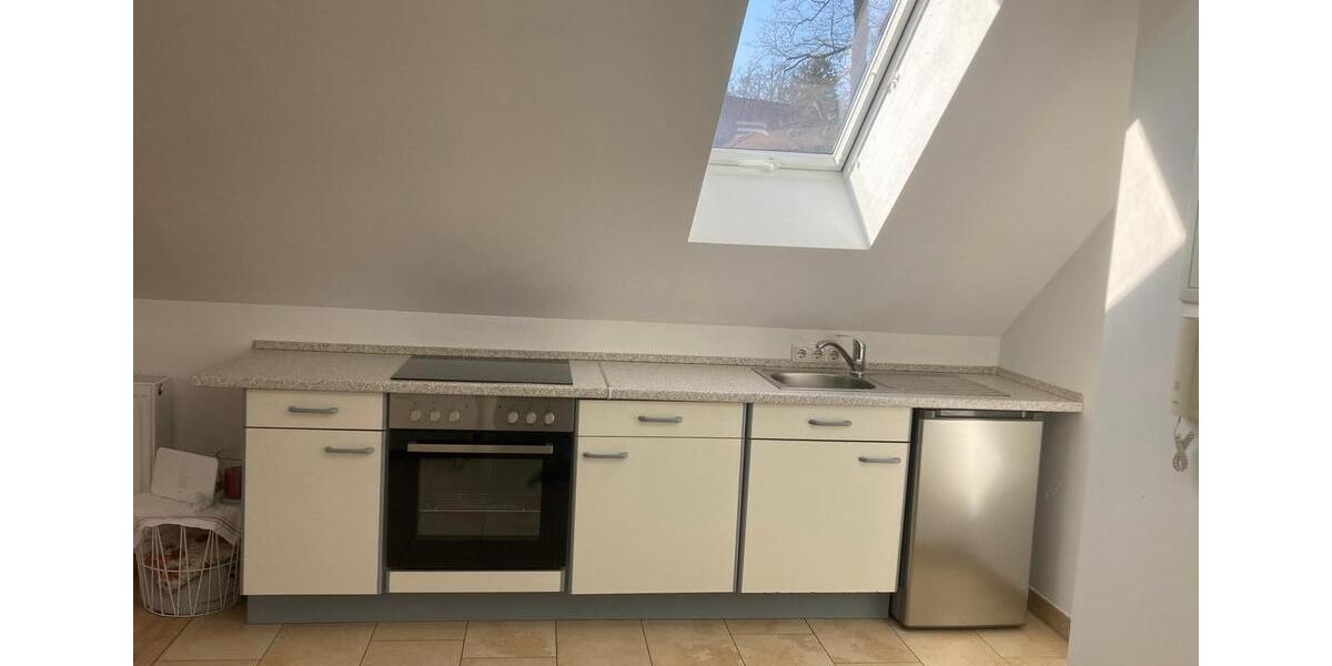 Dachgeschoßwohnung Gerzen - 1 Zimmer, 30 m&sup2;, 340&euro; | Angebot:25827623