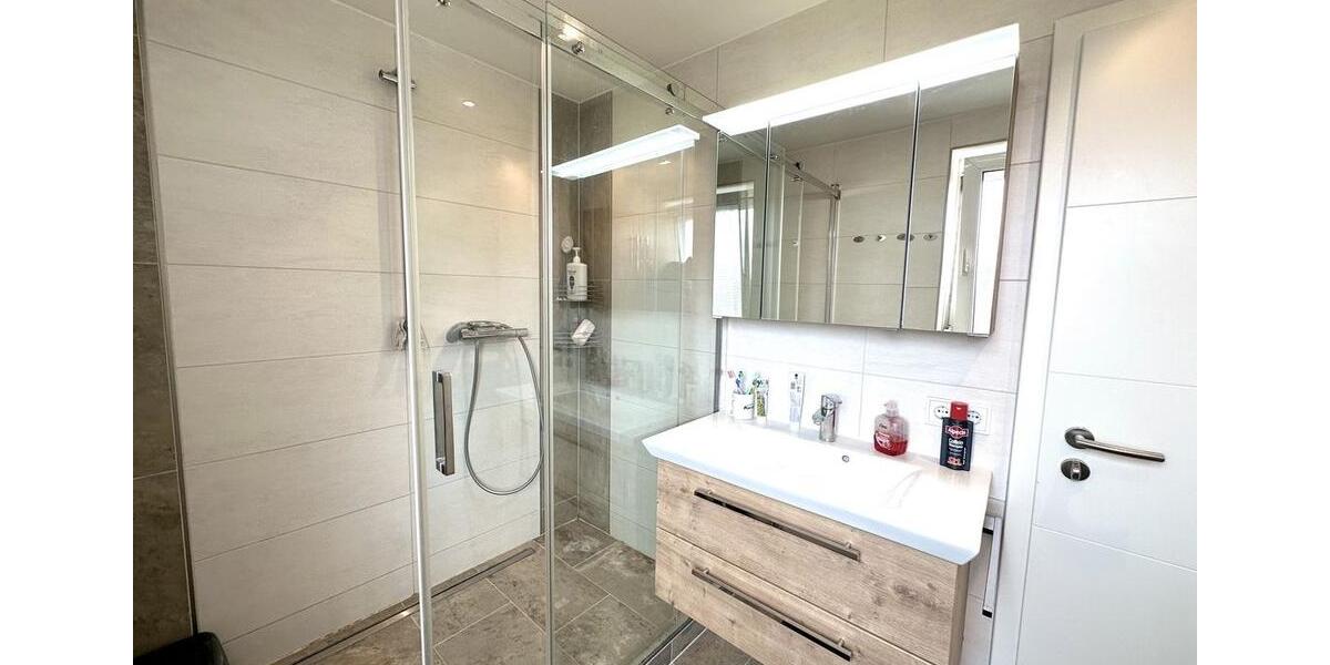 Etagenwohnung Ergolding - 4 Zimmer, 89 m&sup2;, 1.300&euro; | Angebot:26425718