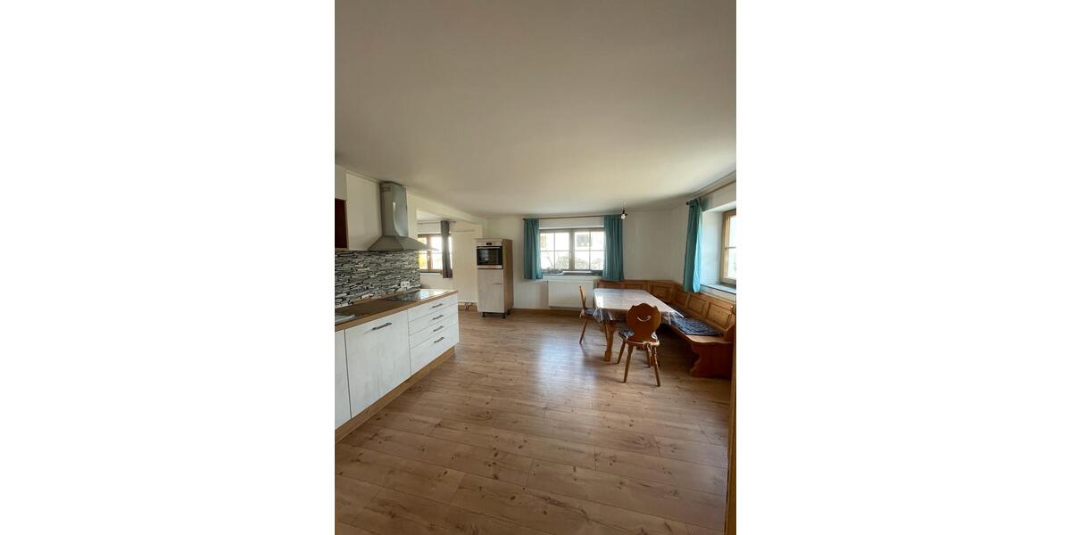 Erdgeschoßwohnung Essenbach - 3 Zimmer, 75 m&sup2;, 780&euro; | Angebot:25881498