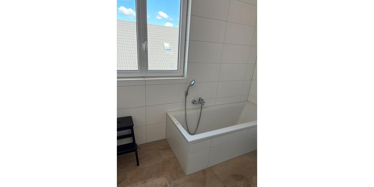 Dachgeschoßwohnung Dingolfing - 3 Zimmer, 76 m&sup2;, 319.000&euro; | Angebot:26681172