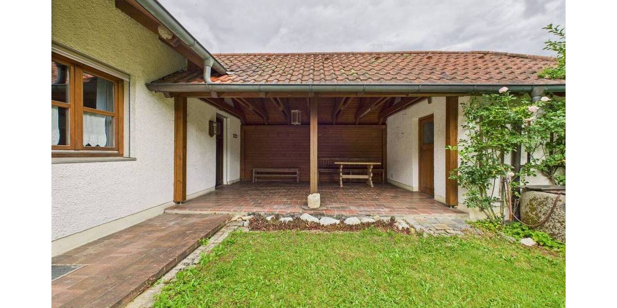 Einfamilienhaus Landshut Achdorf - 8 Zimmer, 200 m&sup2;, 995.000&euro; | Angebot:25695131