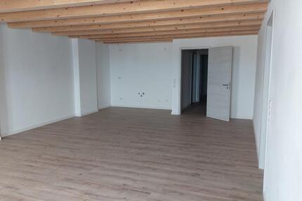 Wohnung Geisenhausen - 2 Zimmer, 79 m&sup2;, 740&euro; | Angebot:25978567