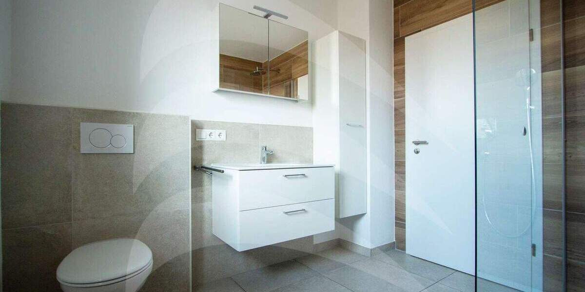 Mehrfamilienhaus, Wohnhaus Mallersdorf-Pfaffenberg Pfaffenberg - 1 Zimmer, 260 m&sup2;, 649.000&euro; | Angebot:25877456