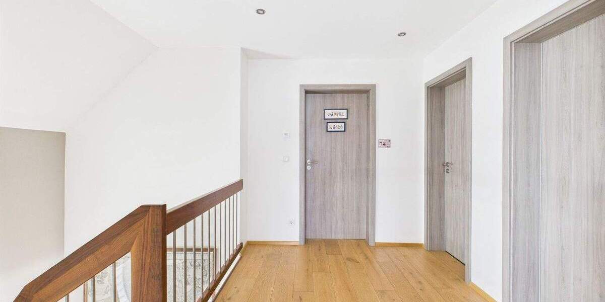 Einfamilienhaus Moosburg an der Isar Moosburg - 7 Zimmer, 210 m&sup2;, 1.365.000&euro; | Angebot:25695116