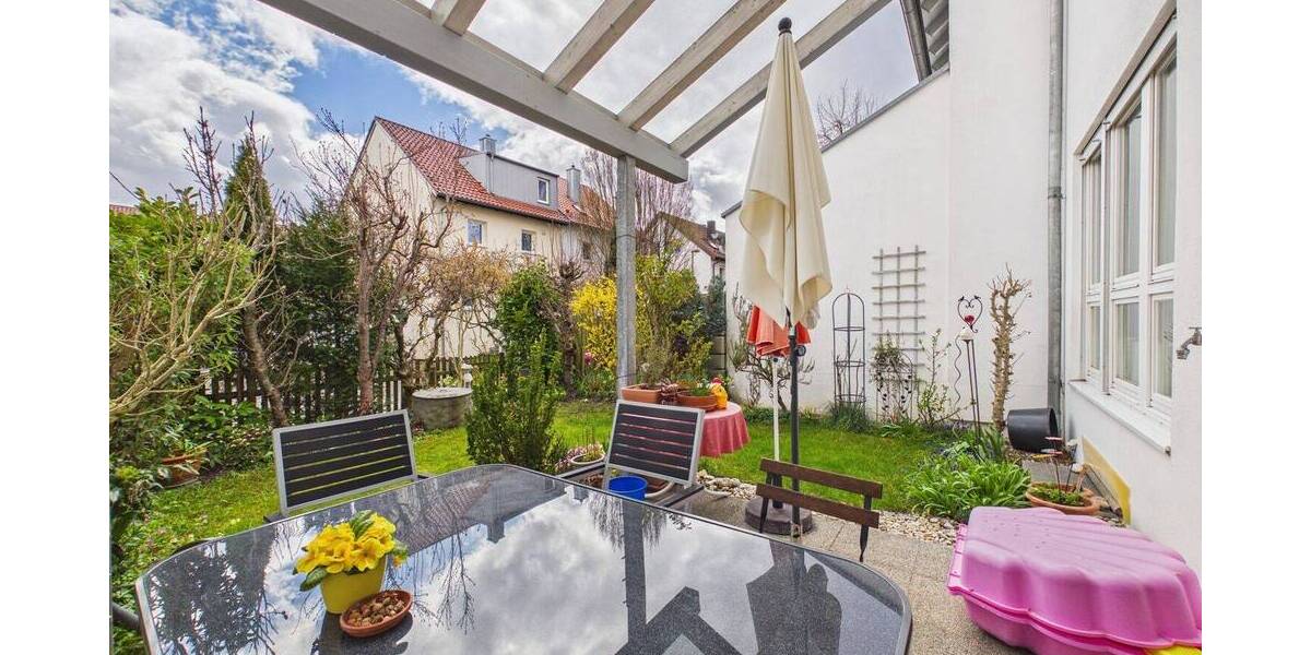 Reihenmittelhaus Landshut West - 5 Zimmer, 155 m&sup2;, 695.000&euro; | Angebot:26017423