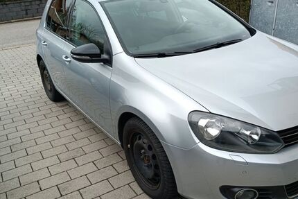 VW Golf 222.000 km 5.650 &euro; Neufahrn i.NB 84088
