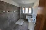 Etagenwohnung Moosthenning - 4 Zimmer, 130 m&sup2;, 1.250&euro; | Angebot:26630175