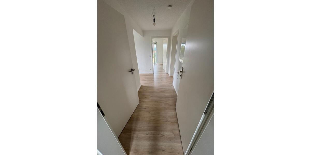 Etagenwohnung Gerzen - 3 Zimmer, 65 m&sup2;, 850&euro; | Angebot:25151882