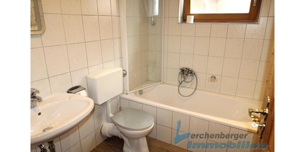 Einfamilienhaus Moosthenning - 7 Zimmer, 250 m&sup2;, 1.850&euro; | Angebot:25340470