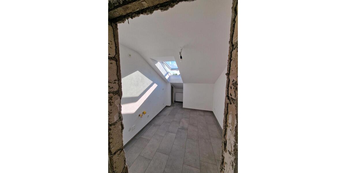 Dachgeschoßwohnung Altdorf - 1 Zimmer, 31 m&sup2;, 670&euro; | Angebot:26649505