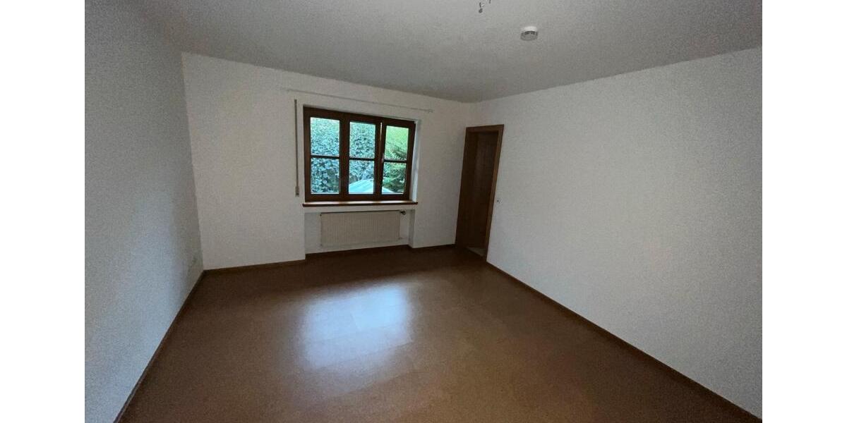 Erdgeschoßwohnung Kumhausen - 1 Zimmer, 20 m&sup2;, 400&euro; | Angebot:26626311