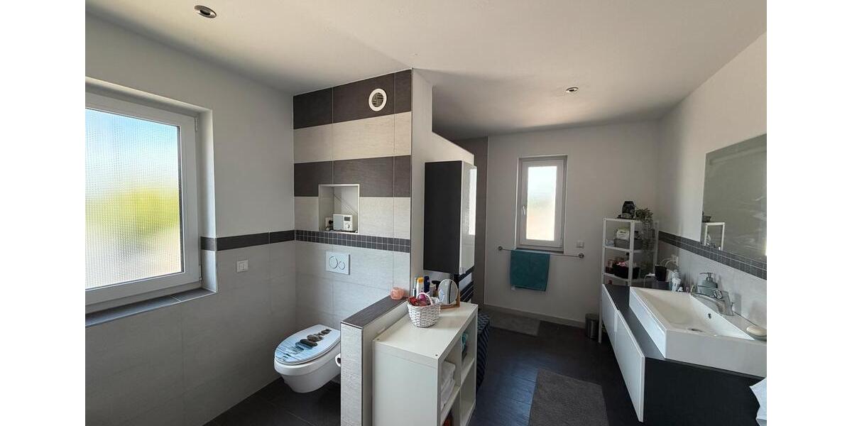 Einfamilienhaus Buch am Erlbach - 7 Zimmer, 220 m&sup2;, 949.000&euro; | Angebot:26825904
