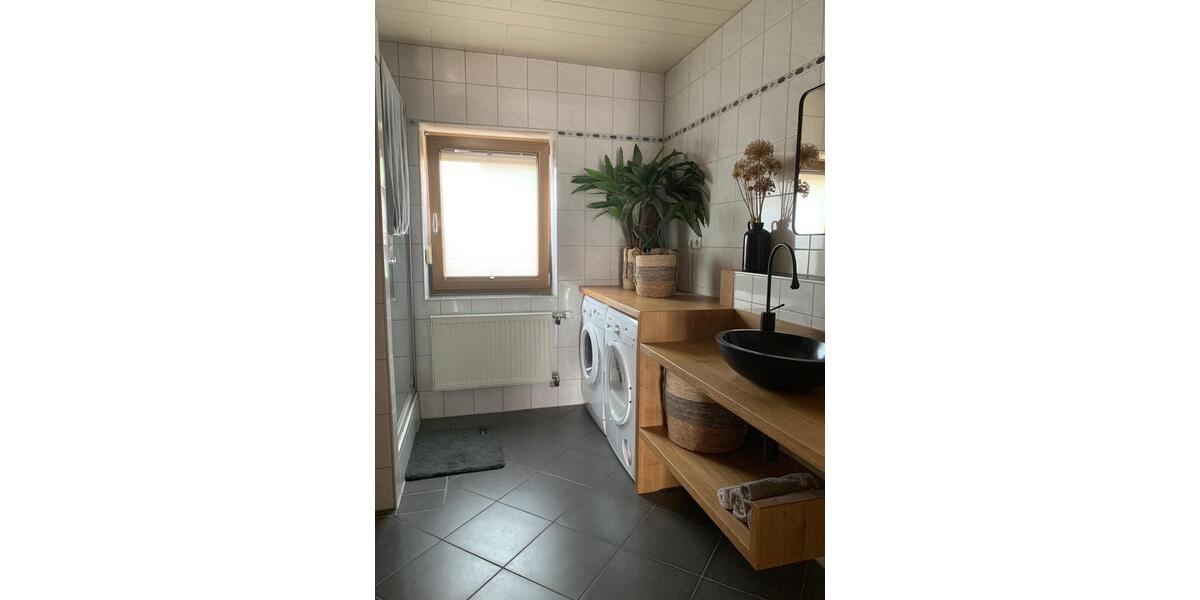 Doppelhaushälfte Neufahrn in Niederbayern - 5 Zimmer, 130 m&sup2;, 320.000&euro; | Angebot:27200765