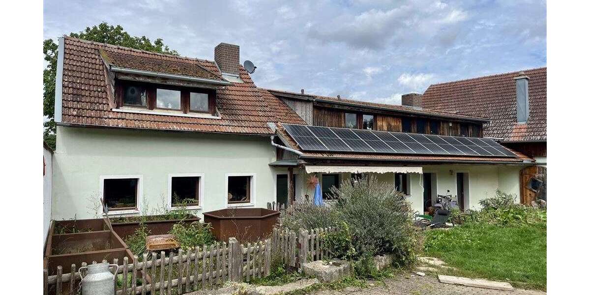 Einfamilienhaus Pfeffenhausen - 13 Zimmer, 400 m&sup2;, 700.000&euro; | Angebot:25201231