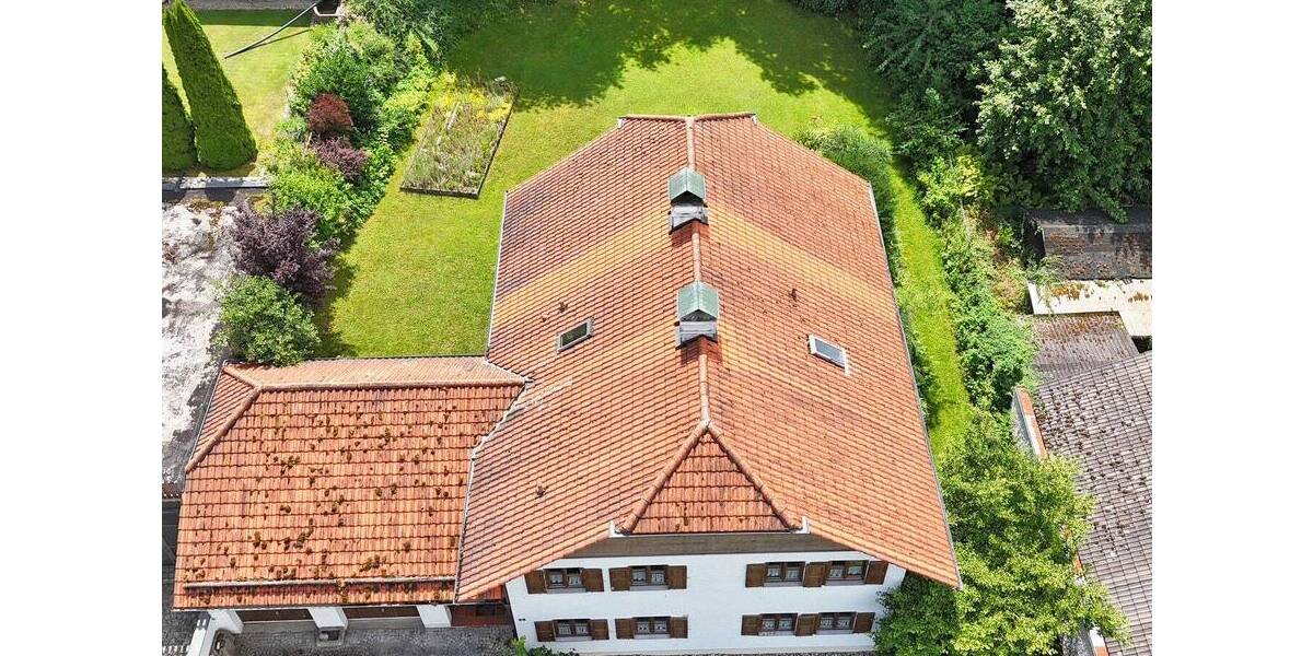 Einfamilienhaus Landshut Achdorf - 8 Zimmer, 200 m&sup2;, 995.000&euro; | Angebot:25695131