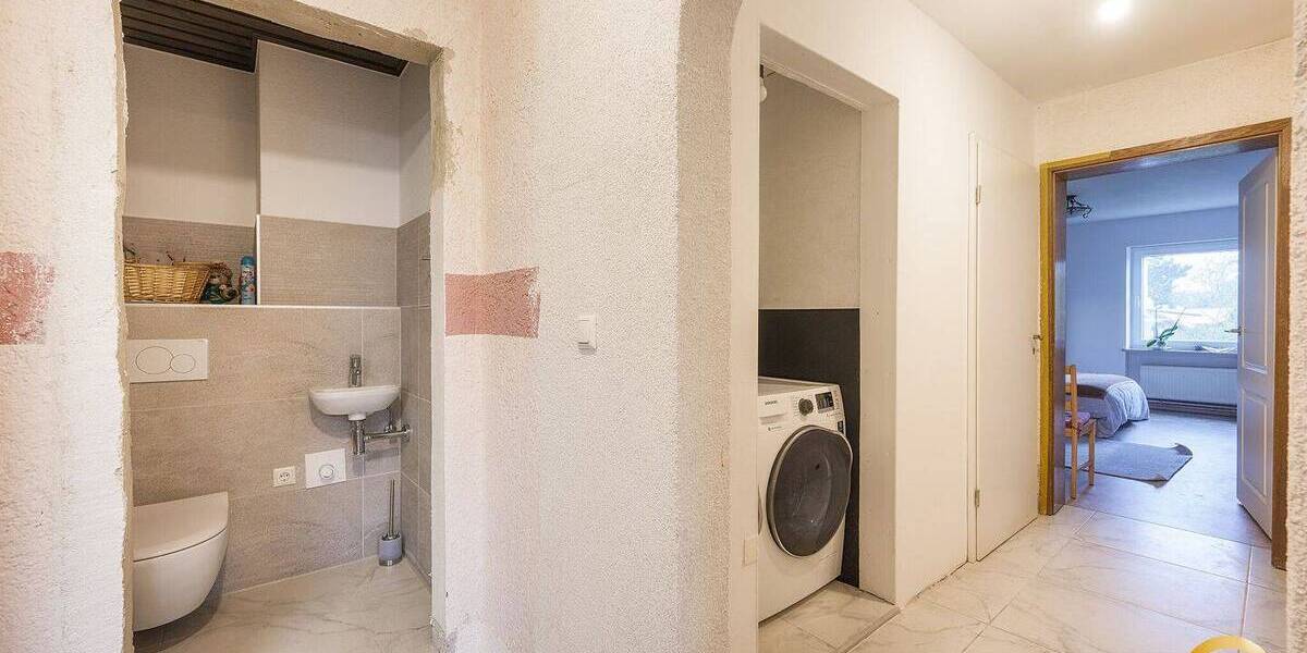 Einfamilienhaus Bruckberg - 8 Zimmer, 250 m&sup2;, 850.000&euro; | Angebot:25800218