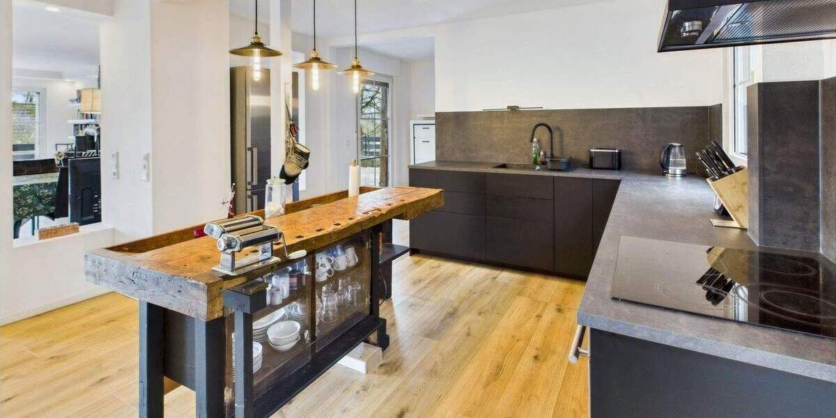 Einfamilienhaus Buch - 8 Zimmer, 236 m&sup2;, 985.000&euro; | Angebot:25744253