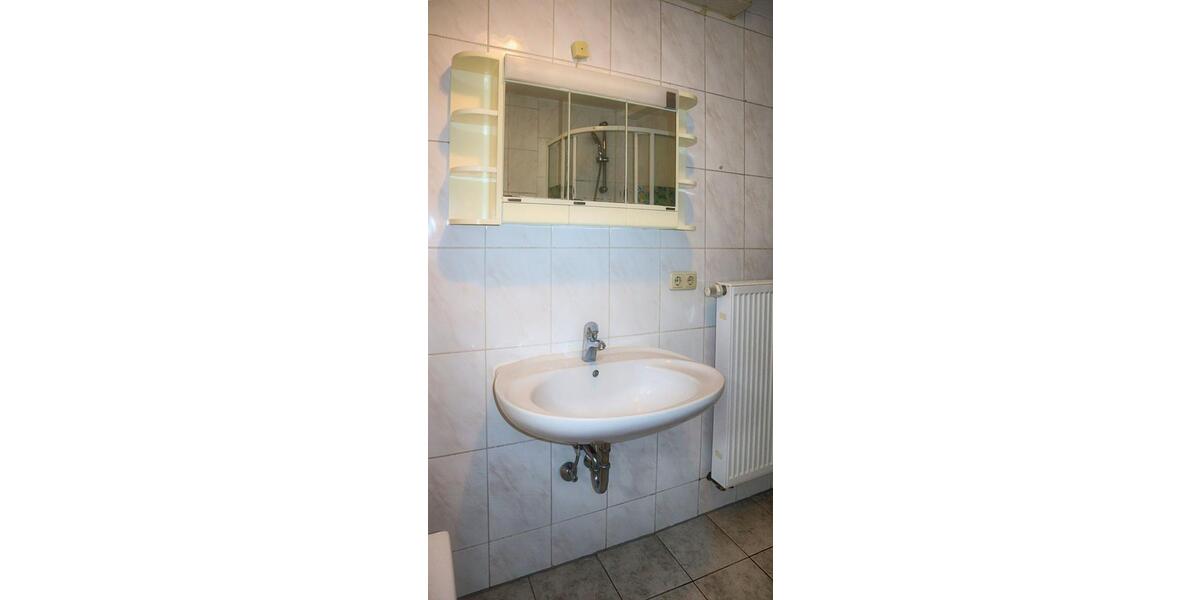 Einfamilienhaus Velden - 7 Zimmer, 140 m&sup2;, 1.300&euro; | Angebot:23660225