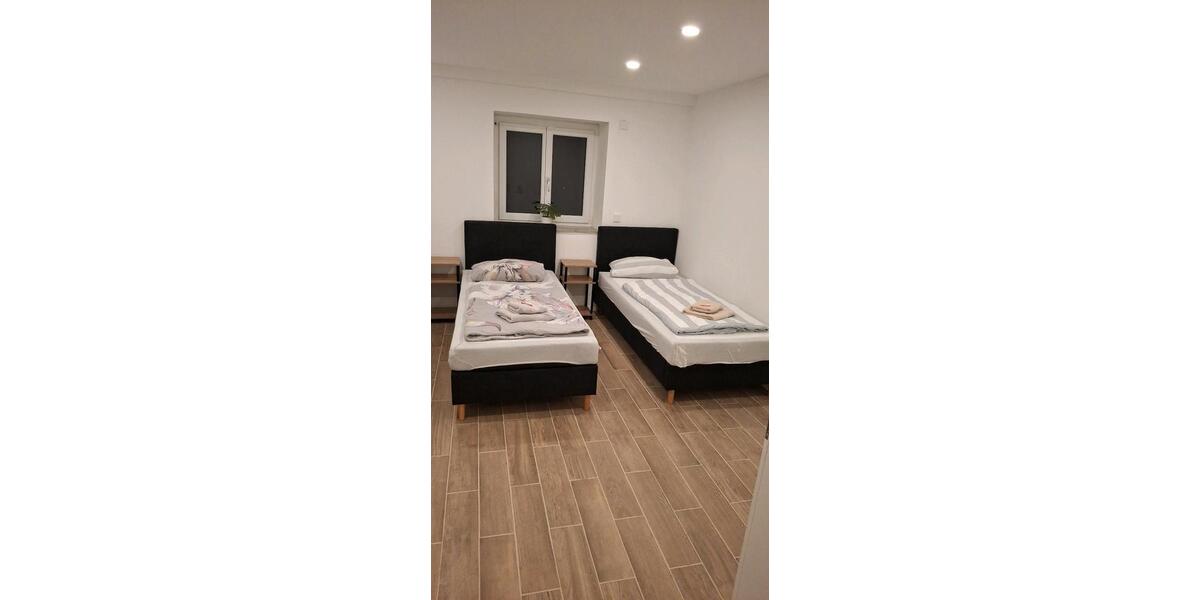 Erdgeschoßwohnung Essenbach - 3 Zimmer, 80 m&sup2;, 2.200&euro; | Angebot:25715422
