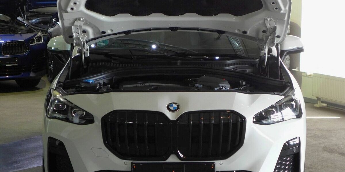 BMW 218 Active Tourer d MSport 360°AHK,HUD NP:56.540 20.798 km 32.590 &euro; Landshut 84030