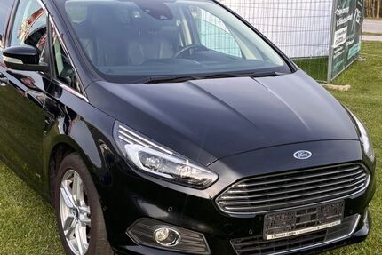 Ford S-Max 95.500 km 18.000 &euro; Landshut 84036