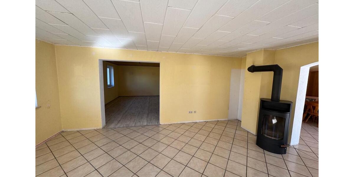 Einfamilienhaus Langenpreising - 9 Zimmer, 239 m&sup2;, 750.000&euro; | Angebot:26888142