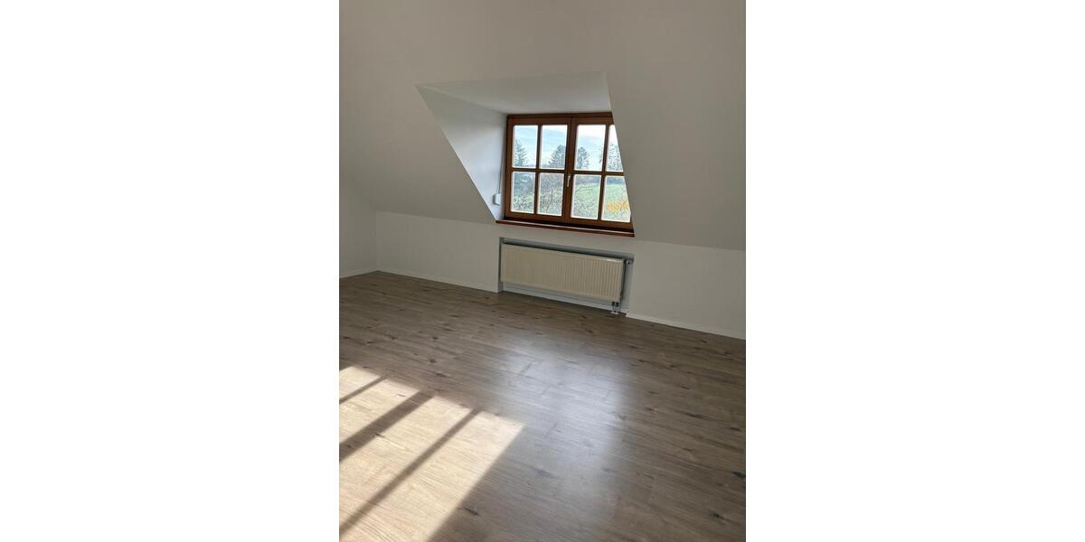 Einfamilienhaus Tiefenbach - 5 Zimmer, 160 m&sup2;, 1.640&euro; | Angebot:25991521