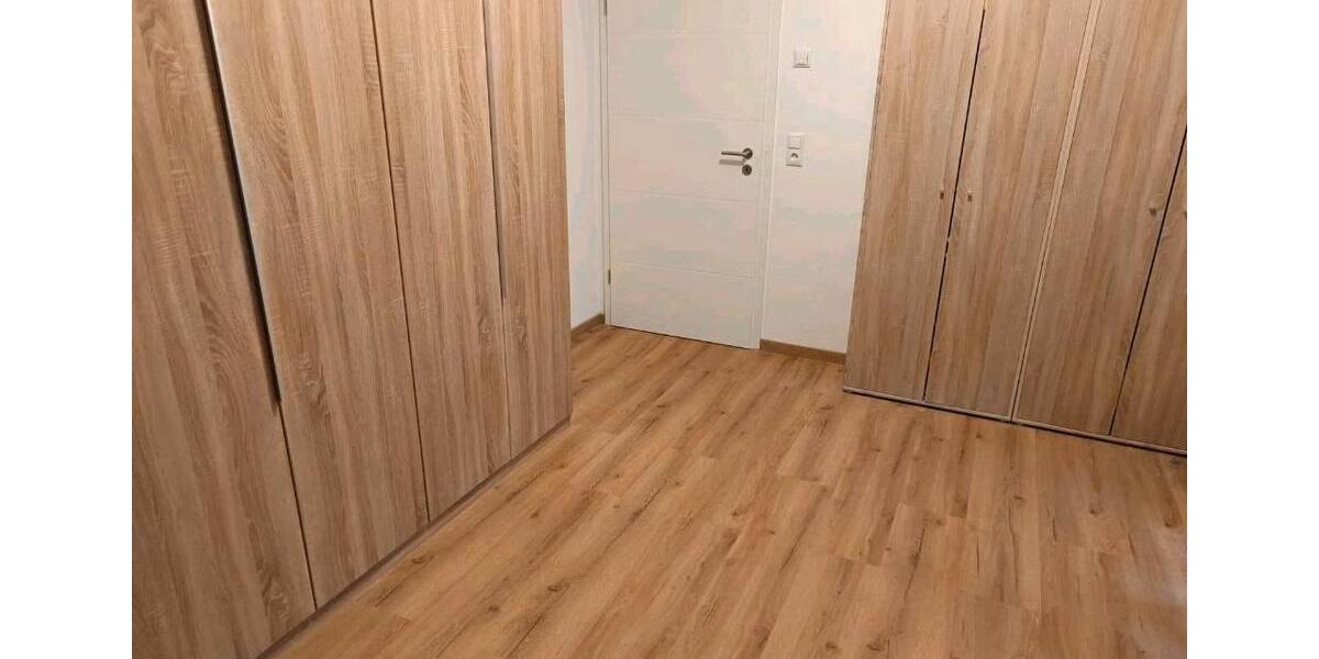 Dachgeschoßwohnung Mengkofen - 3 Zimmer, 80 m&sup2;, 815&euro; | Angebot:26042526