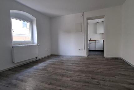 Wohnung Vilsbiburg - 2 Zimmer, 30 m&sup2;, 400&euro; | Angebot:25977079