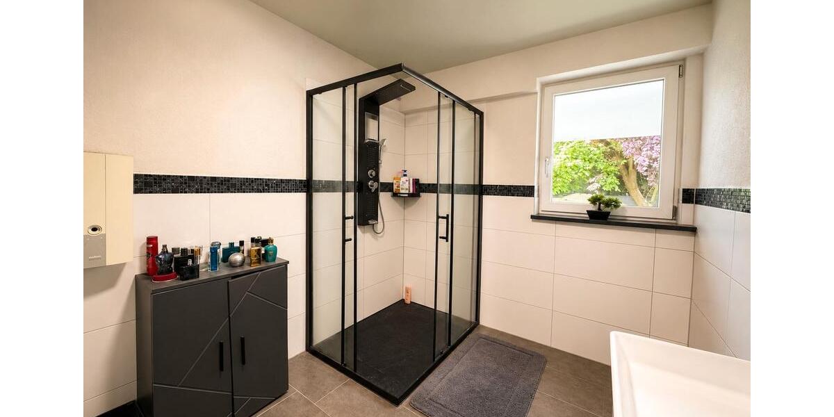 Mehrfamilienhaus, Wohnhaus Weng Hinzlbach - 11 Zimmer, 230 m&sup2;, 548.000&euro; | Angebot:26959521