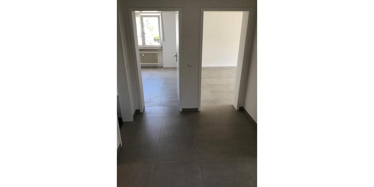 Etagenwohnung Kumhausen - 4 Zimmer, 85 m&sup2;, 1.250&euro; | Angebot:27612583